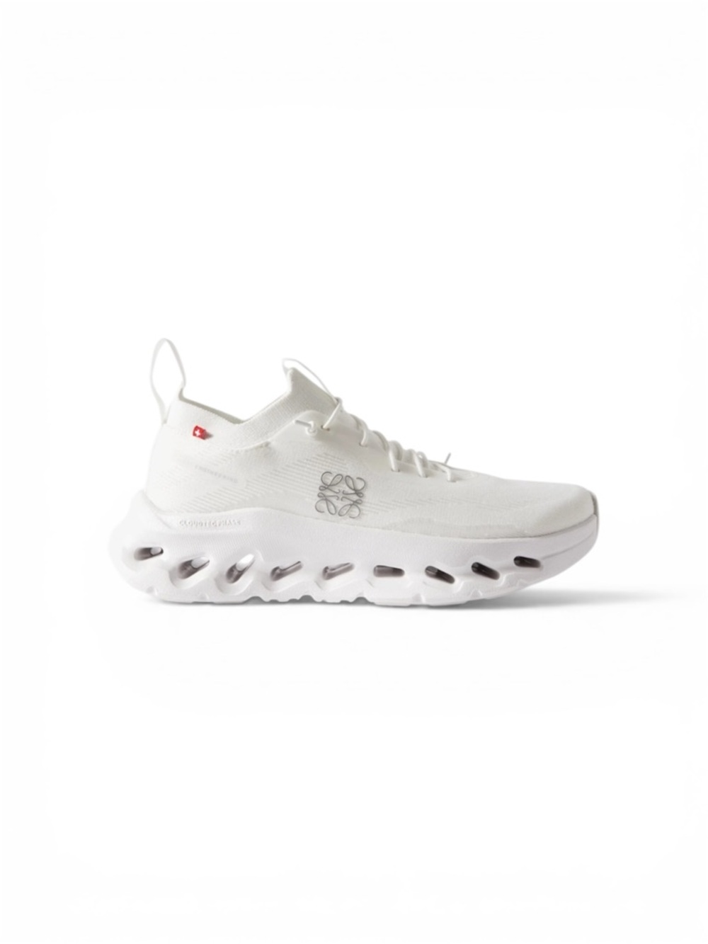 On Running Cloudtilt
LOEWE All White (Women's)